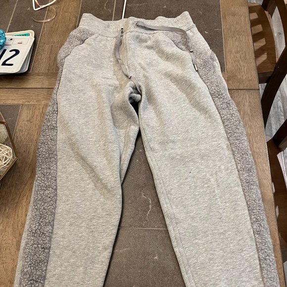 Lululemon sweats - Picture 1 of 2